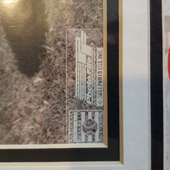 Yogi Berra USPS Matted Photo 16x12 - Picture 4 of 7